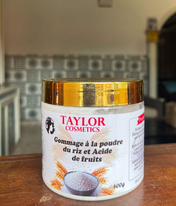 gommage à la poudre de riz